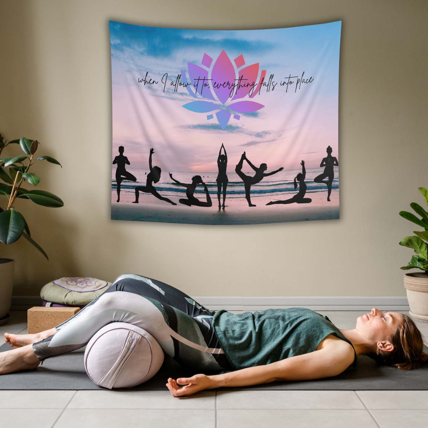 "Yoga on the Beach"✨ - Wall Tapestry🧘🌅